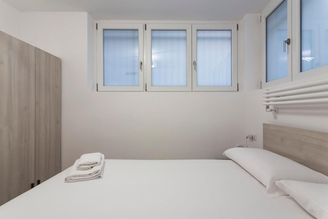I Host Apartment - Val Strona 6 Milánó Kültér fotó