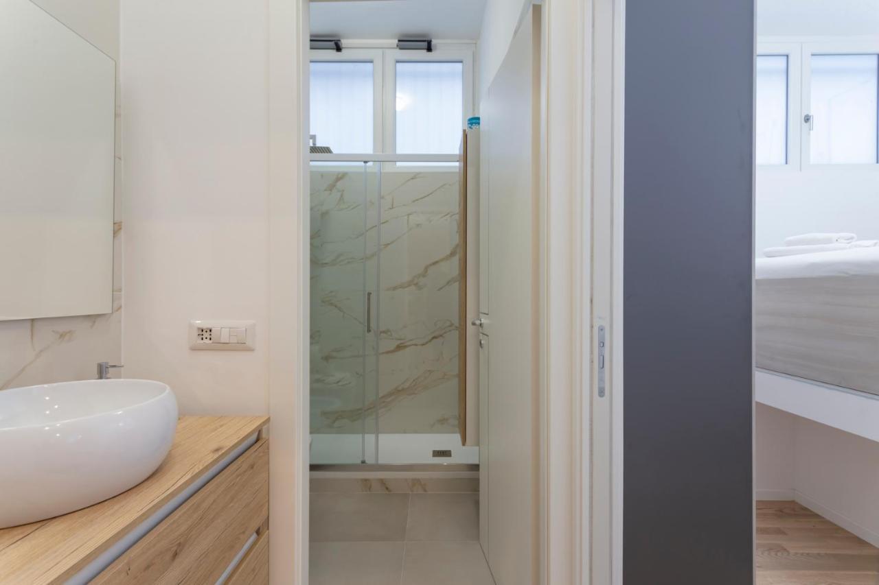 I Host Apartment - Val Strona 6 Milánó Kültér fotó